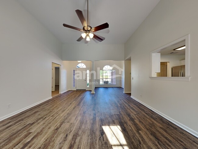 Building Photo - 170 Belle Grove Cir