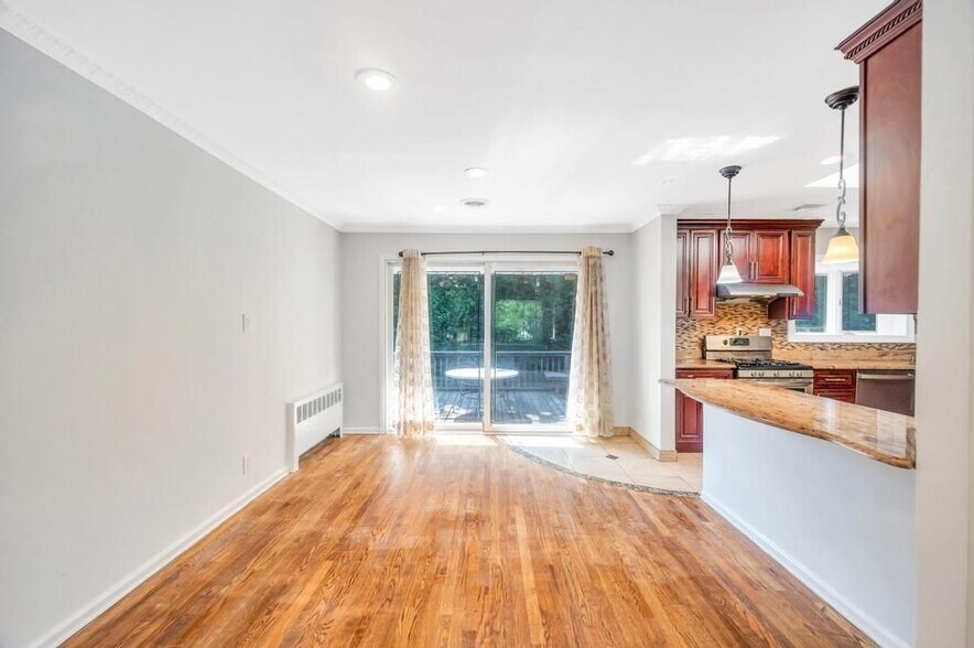 Building Photo - 51 Bellwood Dr