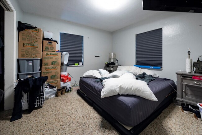 Building Photo - 5448 NE 3rd Ter.