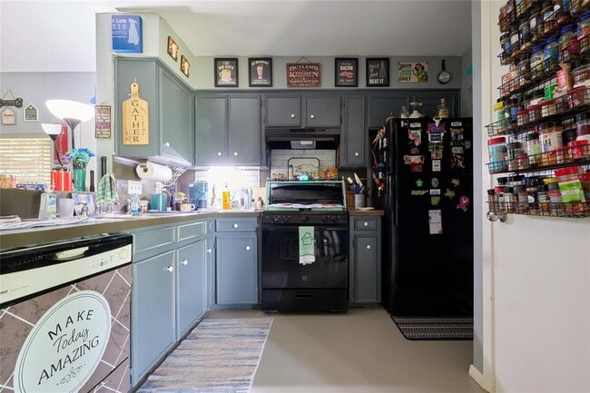 Building Photo - 2003 Old W Pl