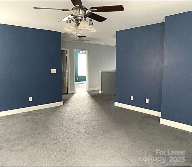 Building Photo - 126 Cloister Ln