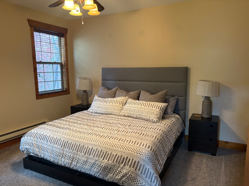 Building Photo - 715 Moraine Ct