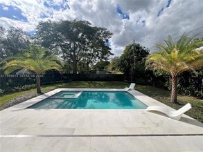 Building Photo - 7850 SW 67th Ave