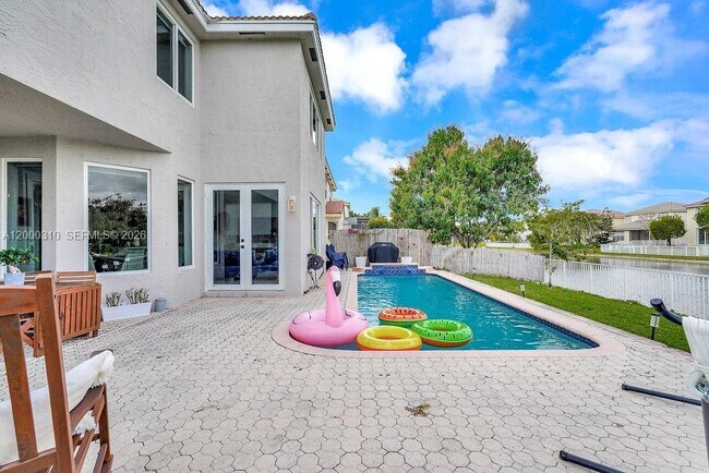 Building Photo - 16373 SW 30th St