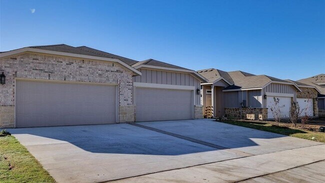 Building Photo - 641 Fallow Dr