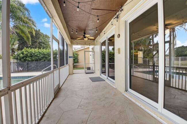 Building Photo - 18196 Clear Brook Cir