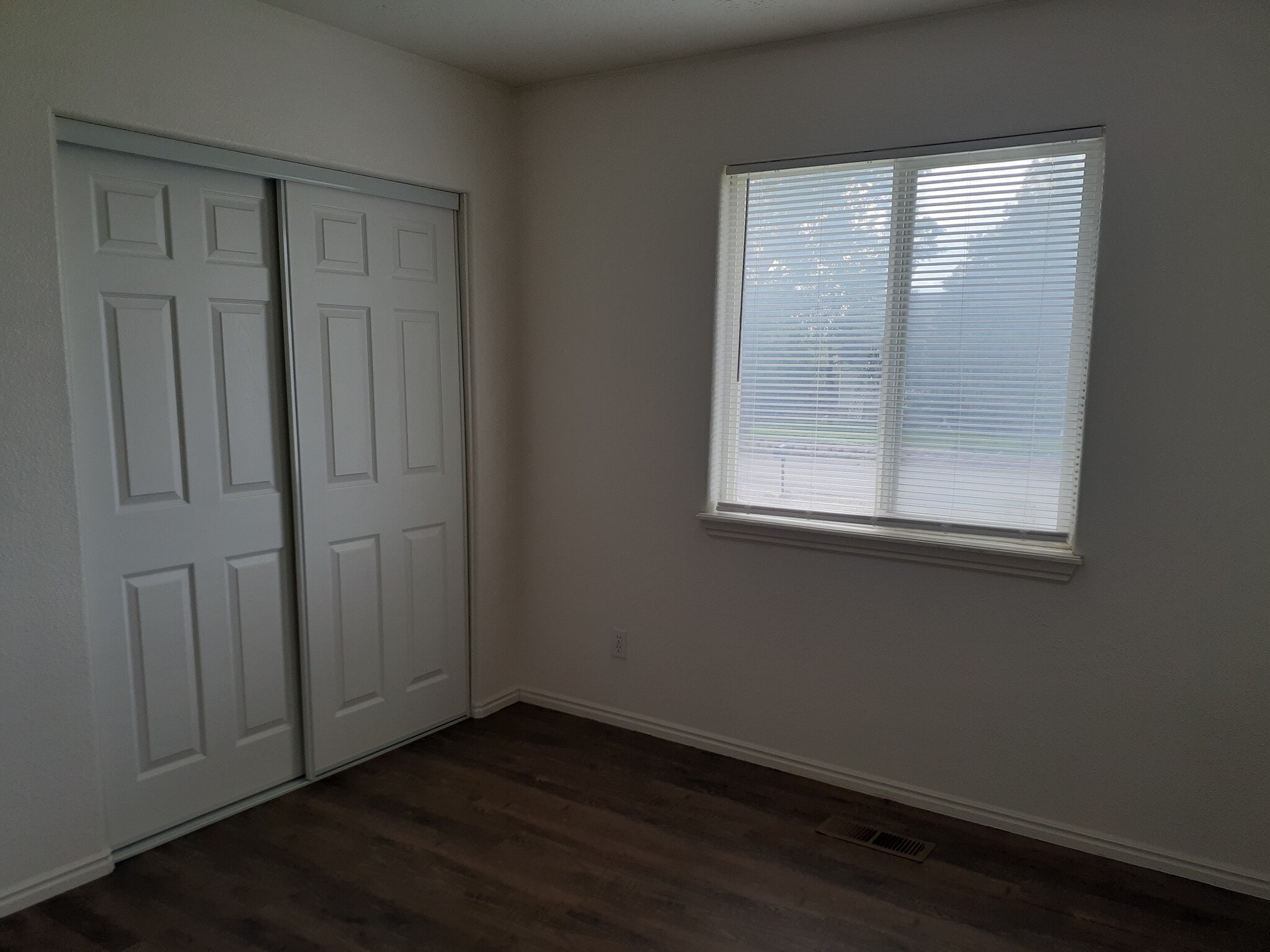 2nd bedroom - 4616 N Tumbleweed Dr