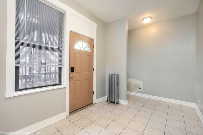 Building Photo - 1169 E 54th St