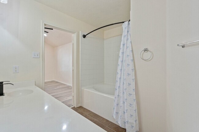 Building Photo - 21523 Juniper Meadows Dr