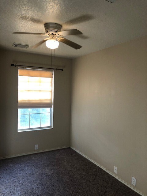 Building Photo - 23624 Wildwood Green Way