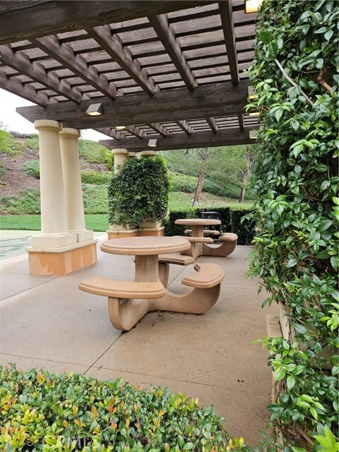 Building Photo - 65 Sacred Path