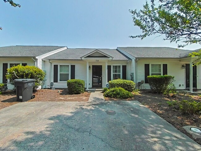 Primary Photo - 2BR/2BA located near Doctor's Hospital / A...
