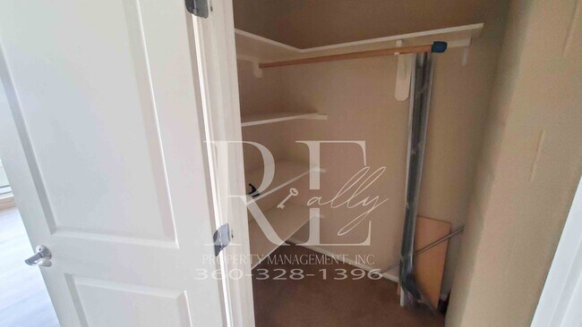 Building Photo - Modern Manette 1BR Condo with Private Pati...