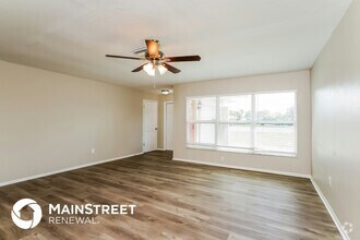 Building Photo - 7311 Louise Dr