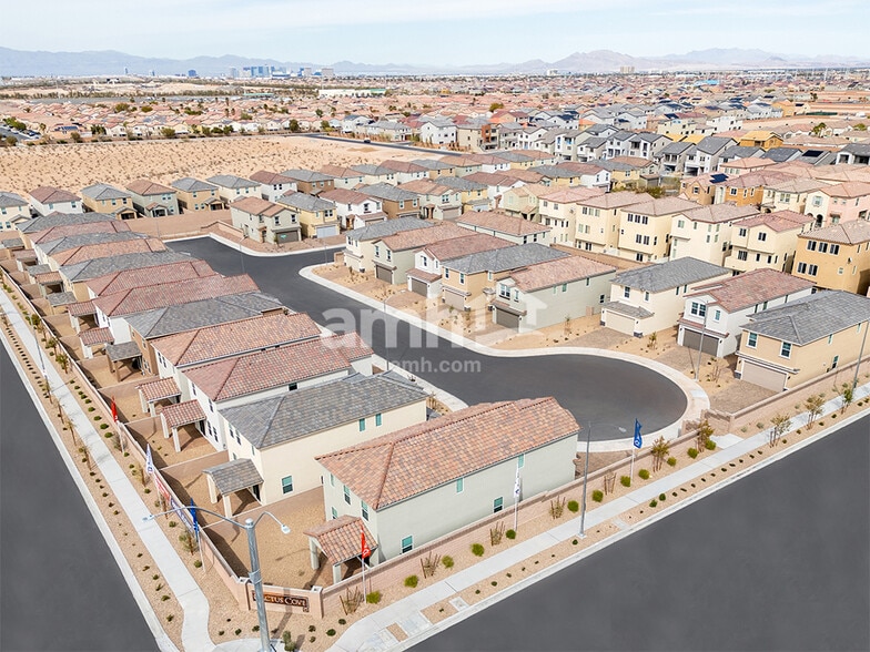 Building Photo - 6440 Marthas Vineyard Ave