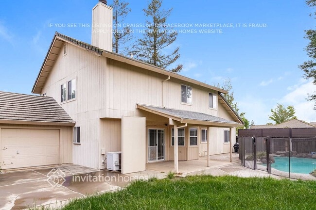 Building Photo - 238 Wren Dr