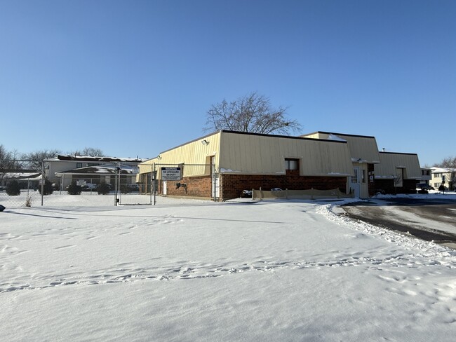 Building Photo - 1313 Wakeby Ln