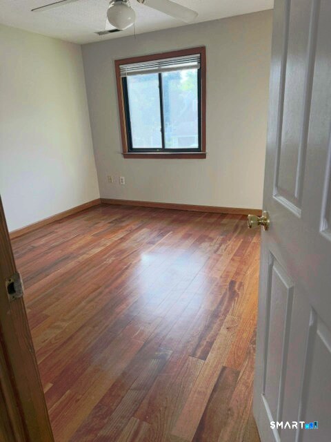 Building Photo - 310 Mill Pond Dr