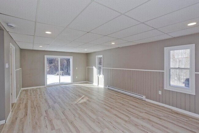 Building Photo - 16 Knightville Dam Road