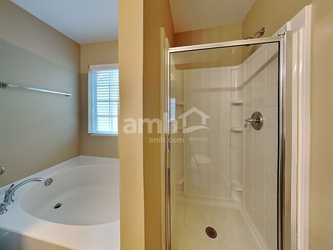 Building Photo - 682 Winners Cir