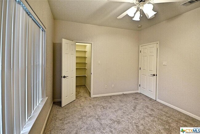 Building Photo - 2725 Diamond Trail