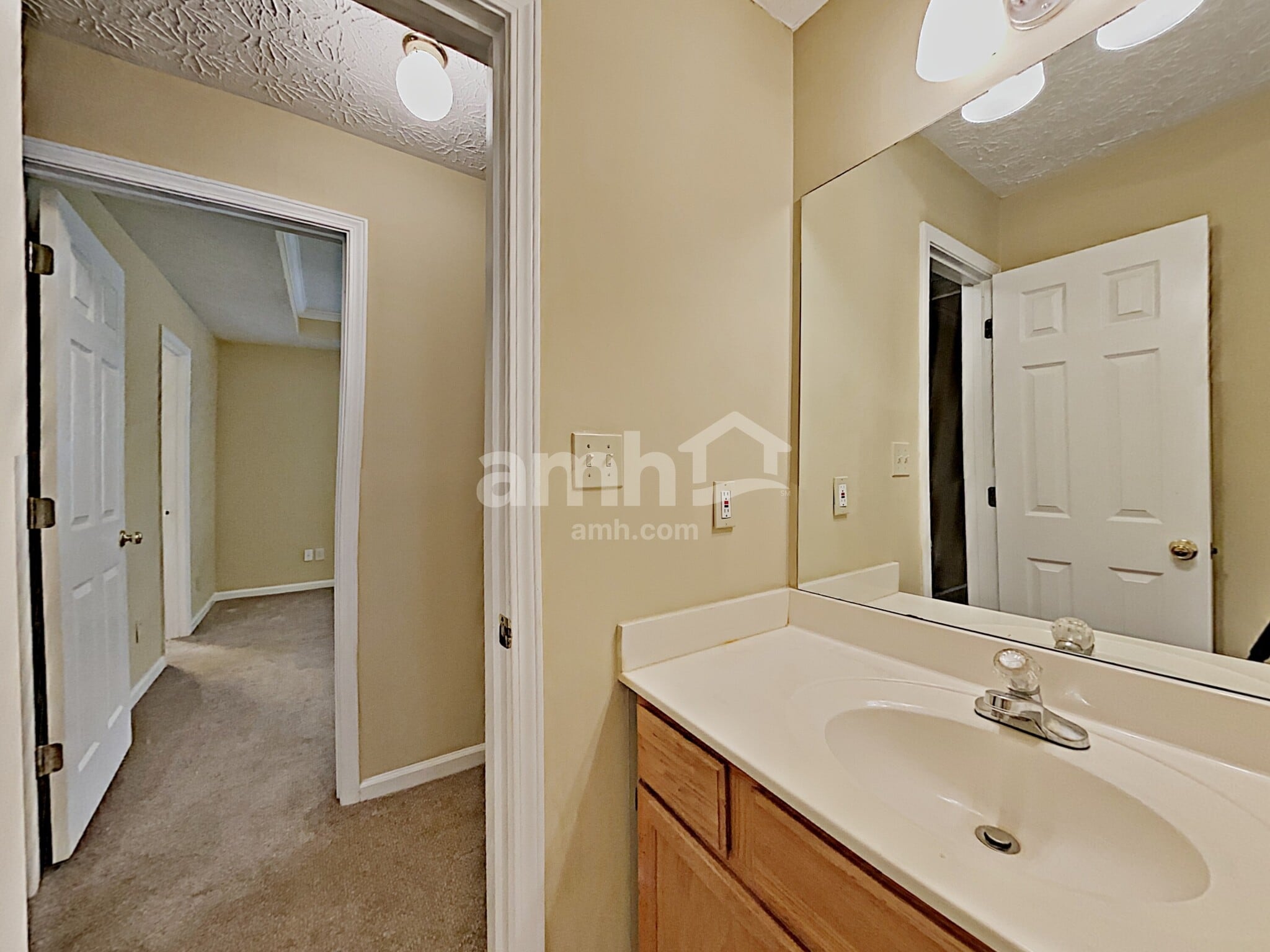 Building Photo - 570 Swan Creek Ct