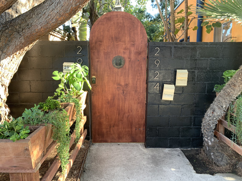 Entrance off of Pacific - 2925 Strongs Dr