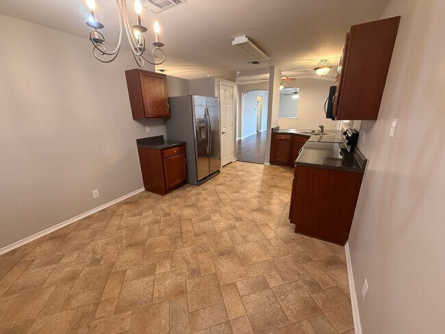 Building Photo - "Beautiful 4-Bed, 2-Bath Home in Emerald Valley – Lease for $1,725 (15 Months)