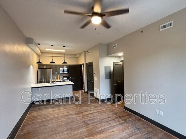 Building Photo - 73 W Main St