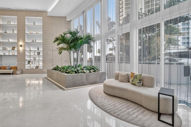 Building Photo - 18201 Collins Ave