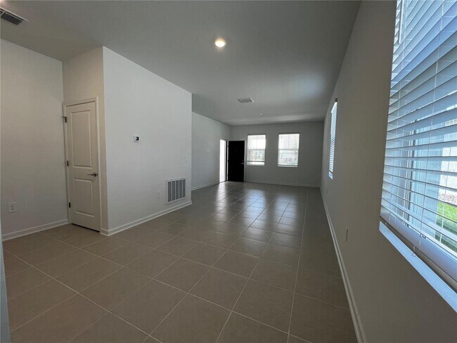 Building Photo - 2263 Rider Rain Ln