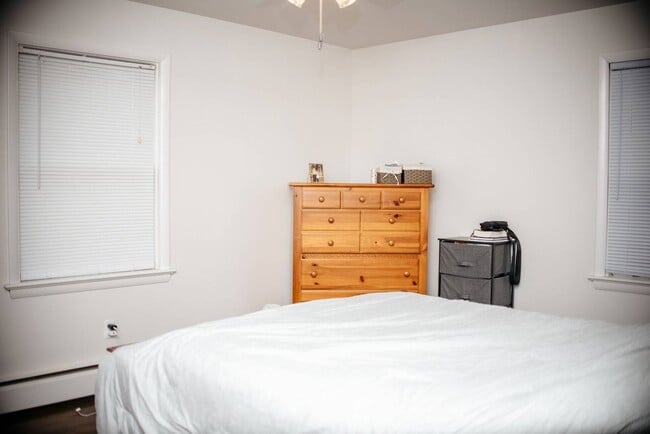 Building Photo - 130 N Grant St