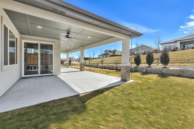 Building Photo - Coming Soon! Newer Custom built home with lots of upgrades and community pool!!