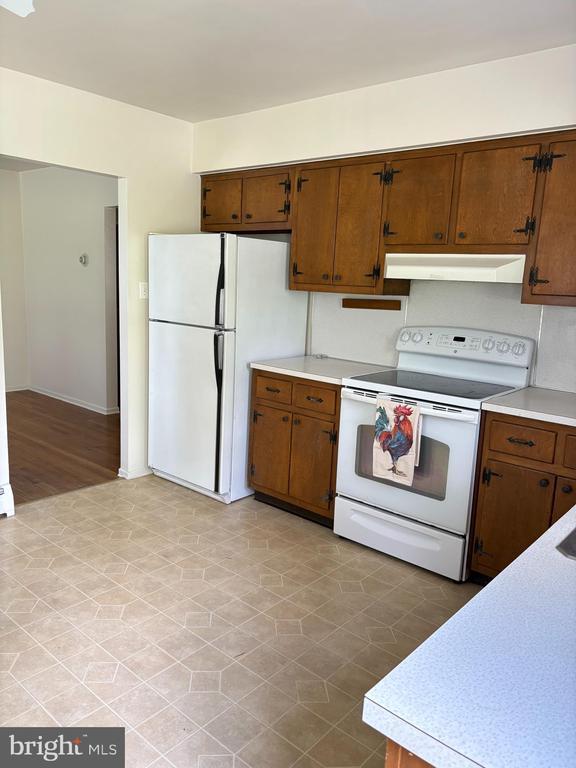 Building Photo - 29 Laver Rd