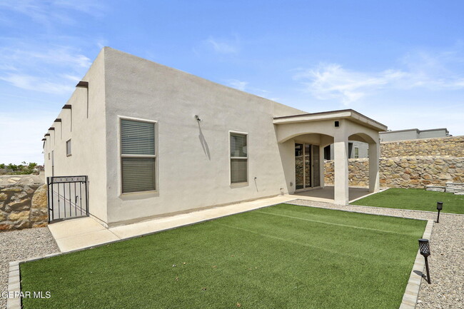 Building Photo - 12866 Nidd Ave
