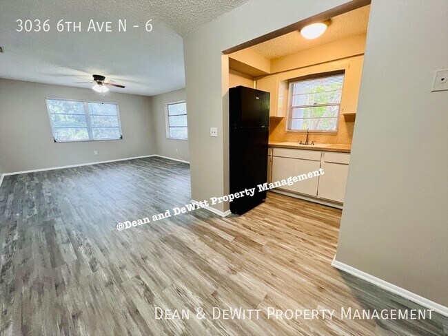Building Photo - 3036 6th Ave N
