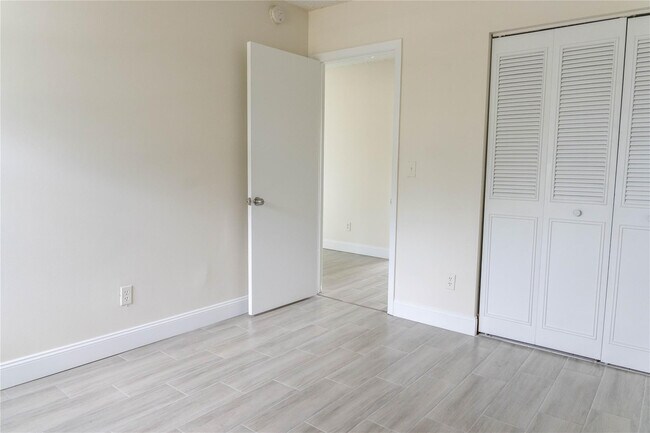 Building Photo - 11686 NW 39th St