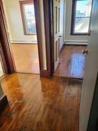 Building Photo - 139 How St