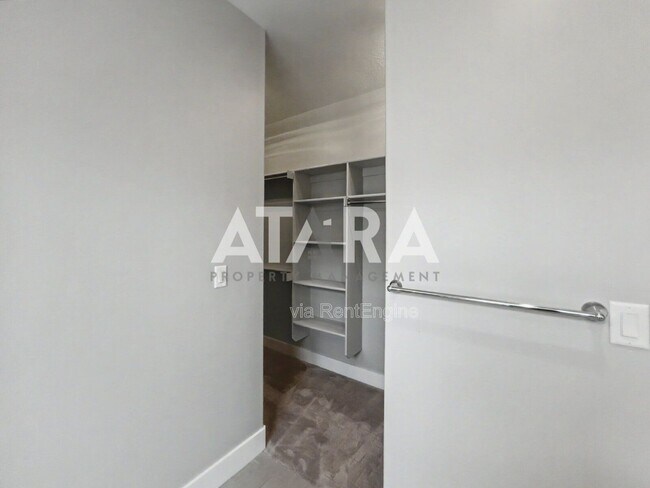 Building Photo - 9167 S Galette Ln
