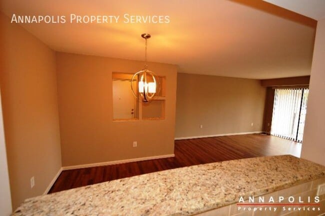 Building Photo - 2572 Riva Rd