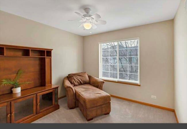 Building Photo - 143 Monarch Dr