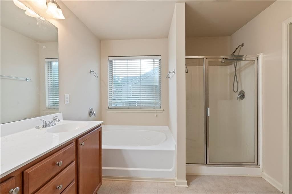 Building Photo - 3879 Brockenhurst Dr