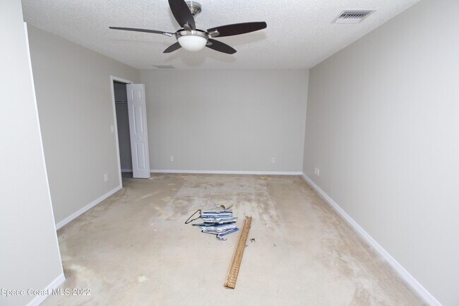 Building Photo - 3291 San Jose Ave SE