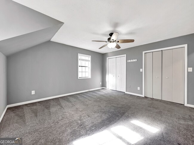 Building Photo - 410 Invector Ct