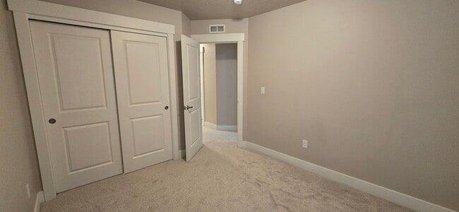 Building Photo - Come check out this beautiful 3 story town...