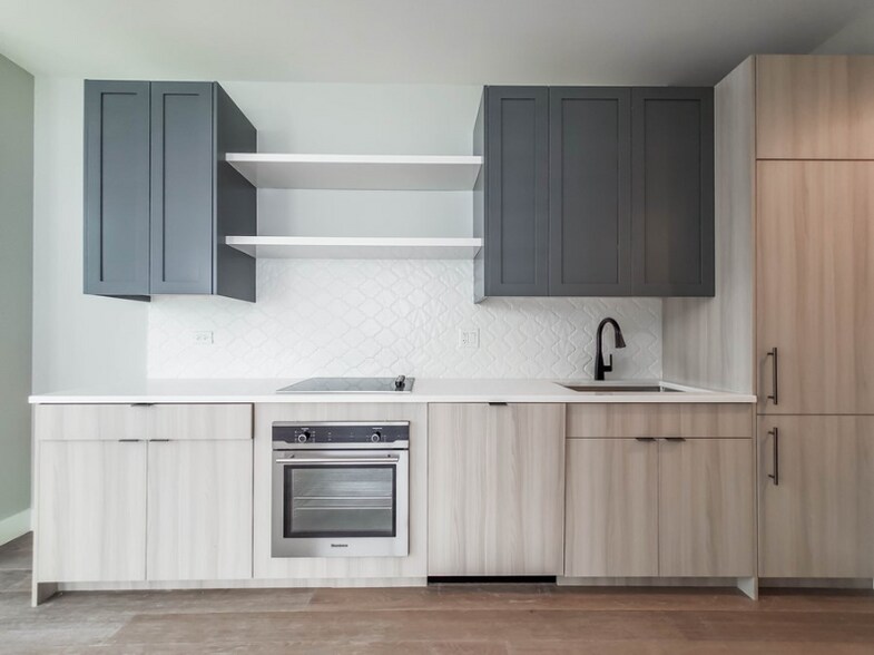 Building Photo - 55 W Division St