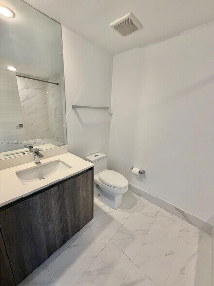 Building Photo - 801 S Miami Ave