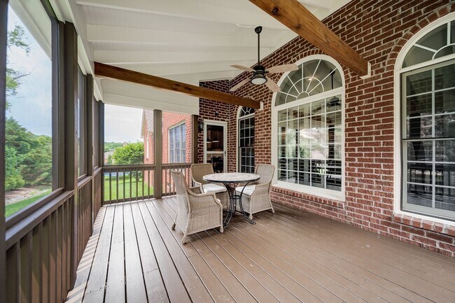 Building Photo - 9813 Albemarle Ln
