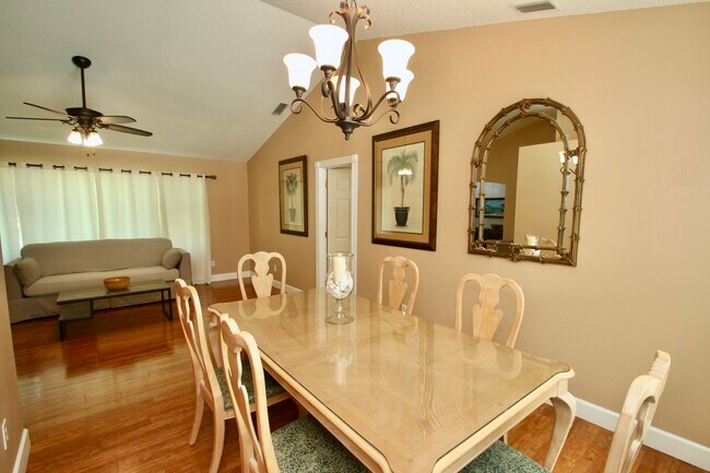 Building Photo - 5772 White Acres Ln