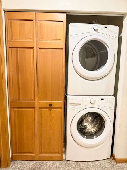 Building Photo - 2071 Madison Ave